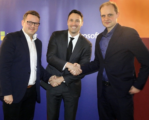 Fra venstre: Ørjan Torsteinsen (leder IT-drift, Funn), Ole Roterud (Partner Lead, Microsoft Norge) og Lars Ivar Simonsen (Adm. dir. Funn). (Foto: Microsoft Norge)